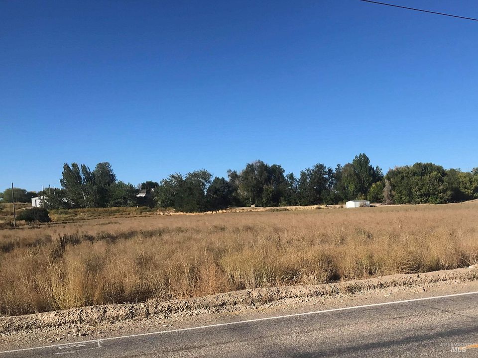 1st image of N Schreiner Ln