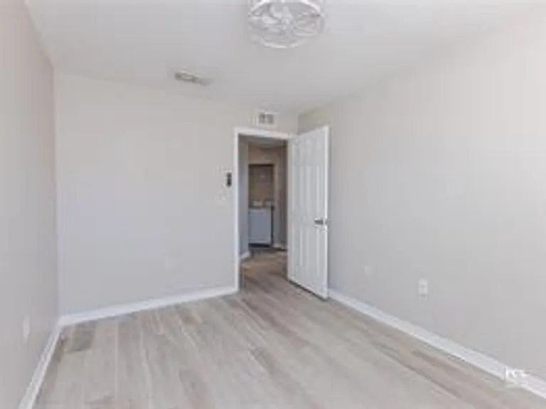 5308 Bowline Ct — Photo 16