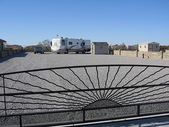 Front roller gate