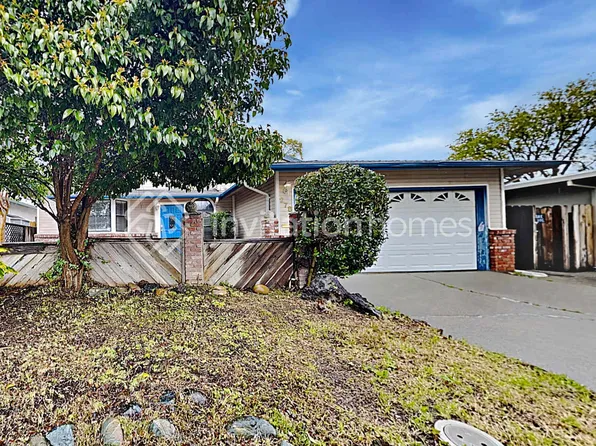 278 Hemlock St, Vacaville, CA 95688