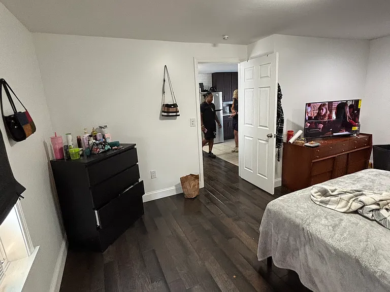 26 Brewer St #2 — Photo 10
