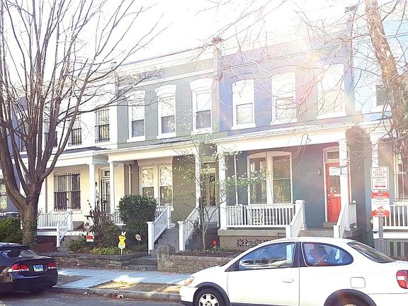 all in a row - great neighborhood!