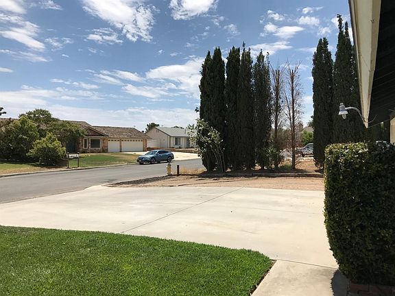 3rd image of 11584 Hollyvale Ave