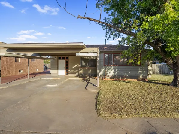 205 N Jackson St, Hooker, OK 73945