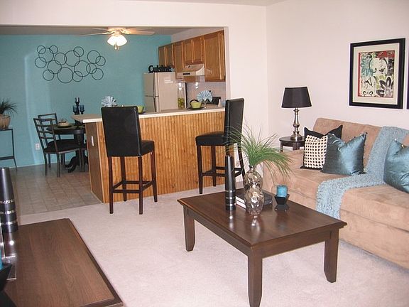 2nd image of 2111 Maverick Dr APT A