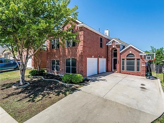 2nd image of 4933 Galley Cir