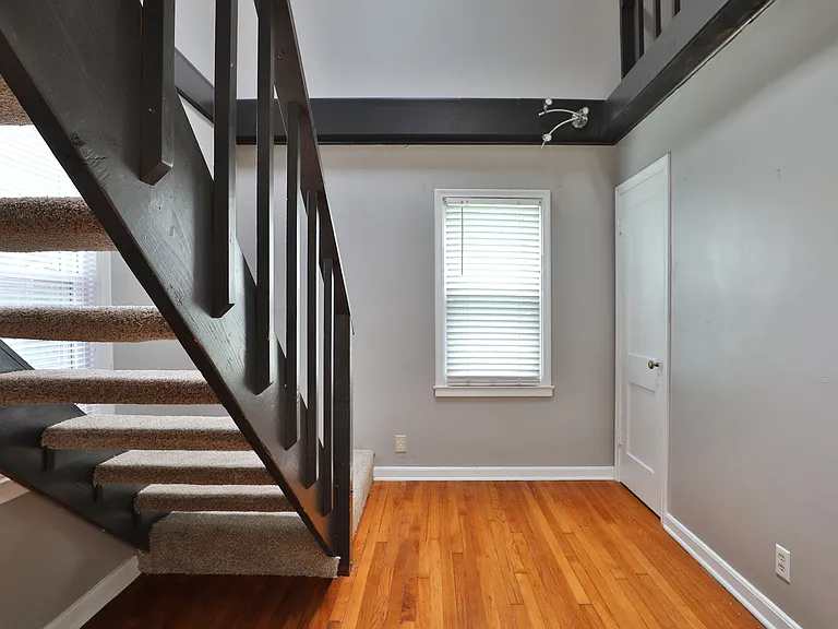 2725 Allegheny Ave — Photo 16