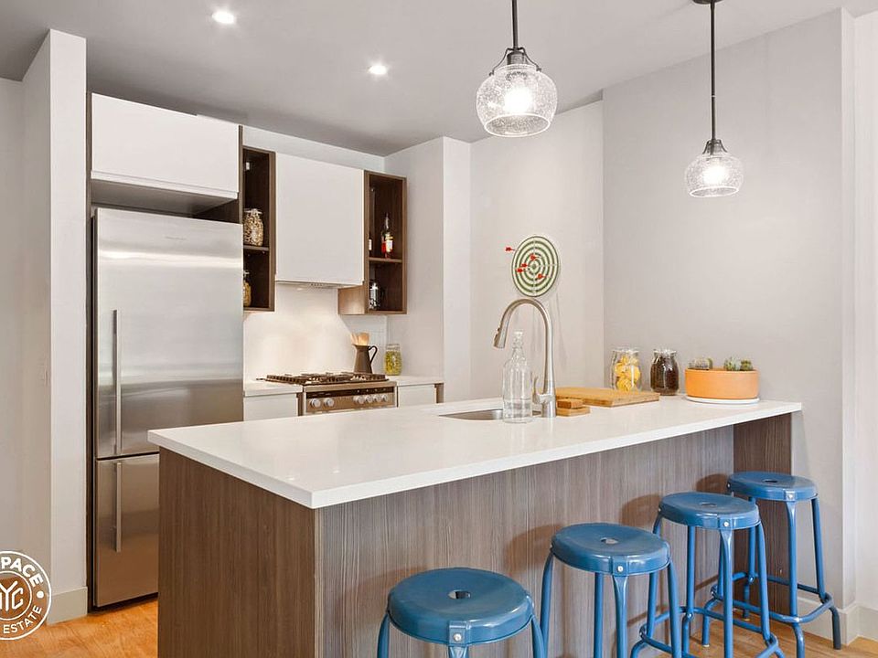 1st image of 740 Dekalb Ave #303