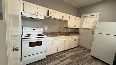 3rd image of 107 Willim St APT 4