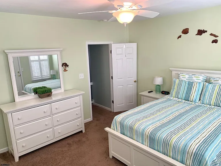 6512 Winchester Ave — Photo 12