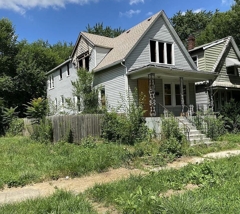 2nd image of 11624 S Yale Ave #1