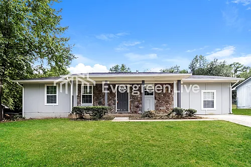 340 River Chase Dr Photo 1
