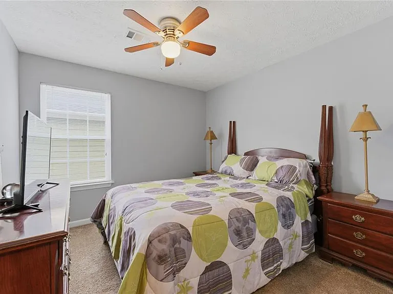 2341 Glebe Ct — Photo 9