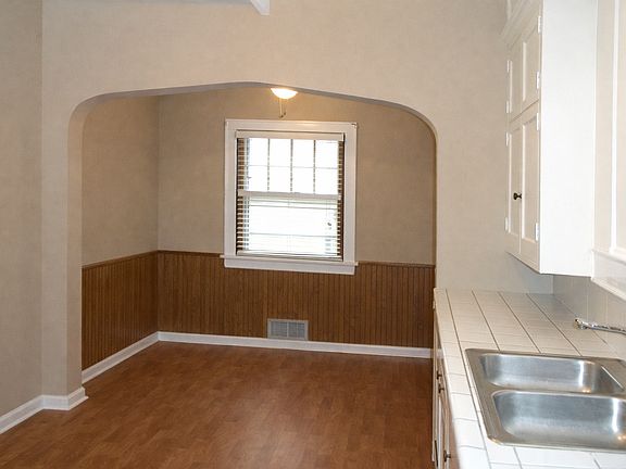 4th image of 4046 Washburn Ave N