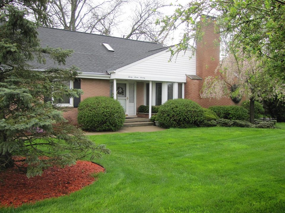 1st image of 2770 Dayton Dr