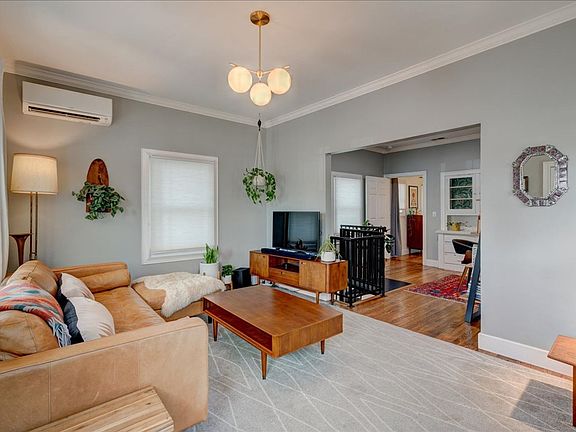 4th image of 2718 A St