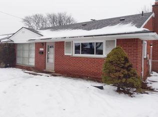 6432 Sunset St, Garden City, MI