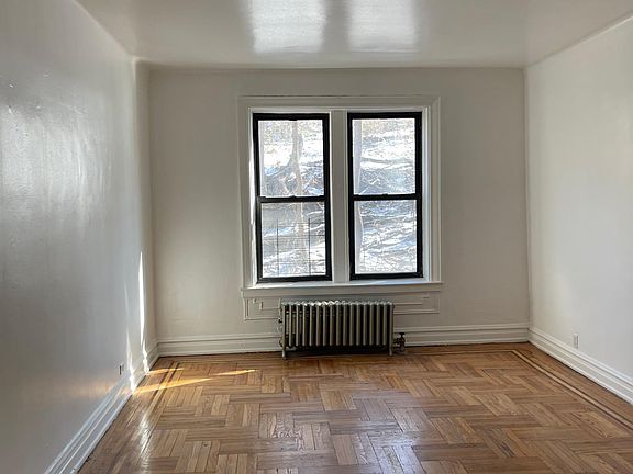 2nd image of 710 Warburton Ave