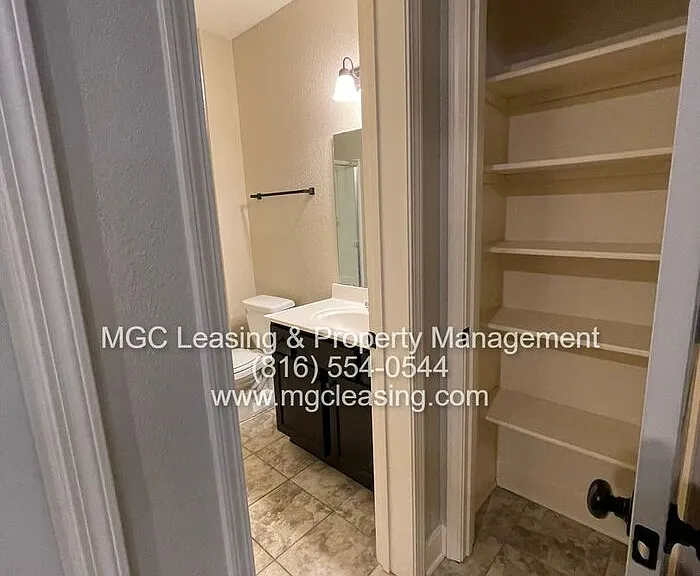 2122 SW Timbertrace Ln — Photo 13