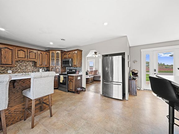 5th image of 40 Dunbar Rd