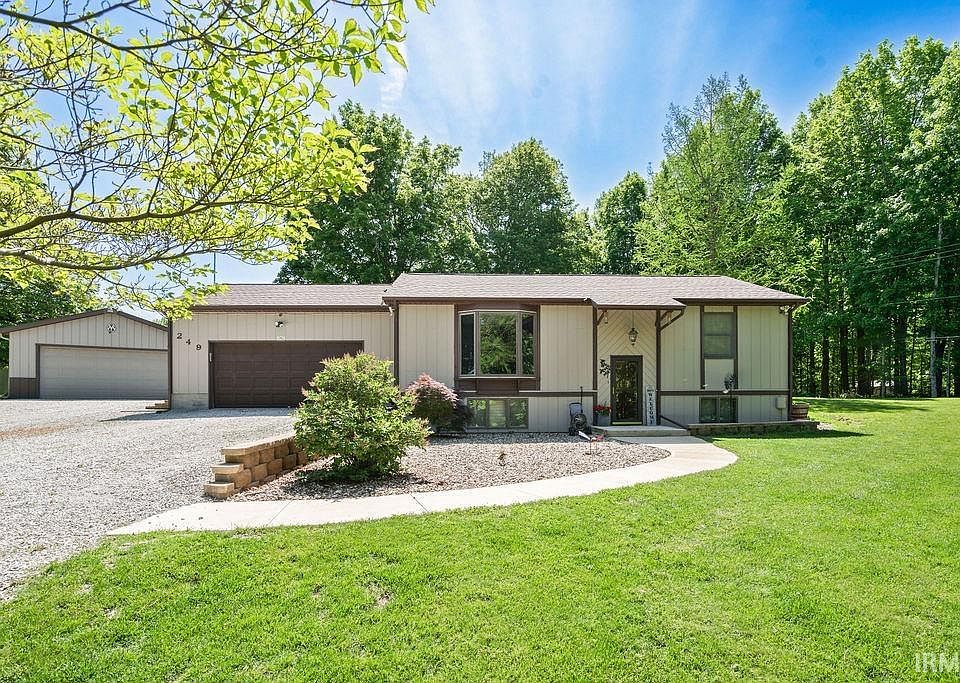 1st image of 249 N Mississinewa Ct