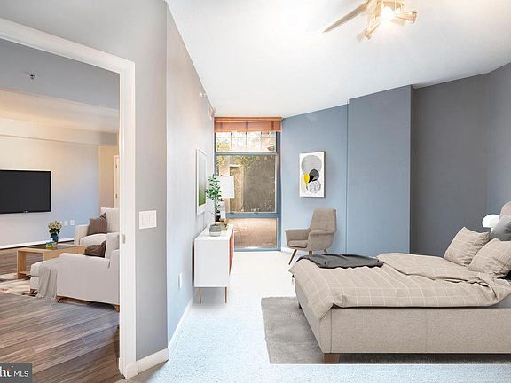 4th image of 1021 N Garfield St APT 229