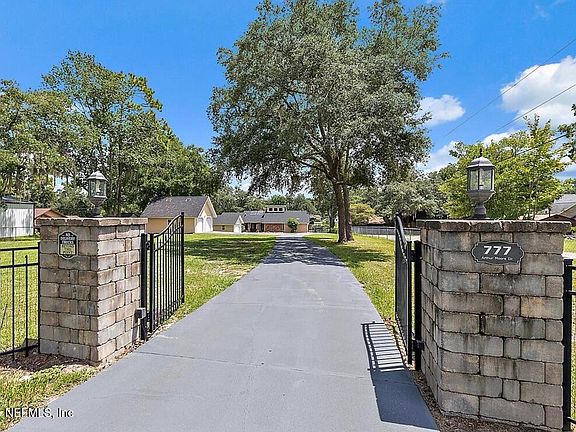 4th image of 777 ARTHUR MOORE Drive