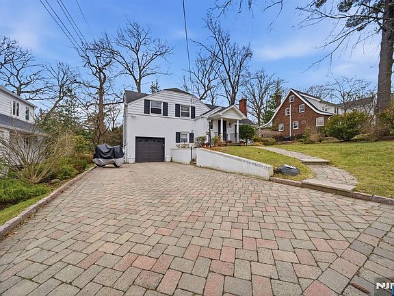 2nd image of 126 Sussex Rd