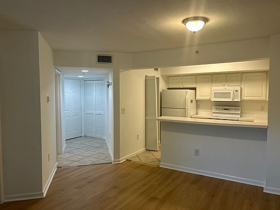 2nd image of 4109 Residence Dr APT 511
