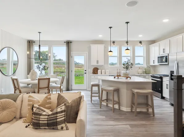 9265 Larimar Trl, Eden Prairie, MN 55347