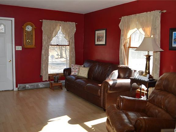 3rd image of 62 Berkshire Dr