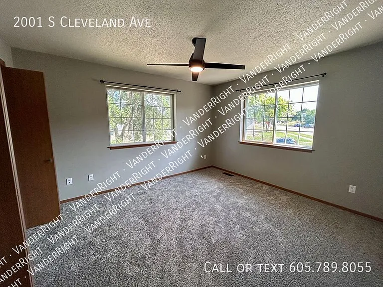 2001 S Cleveland Ave — Photo 14