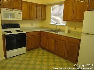 4th image of 4411 Summer Wind St