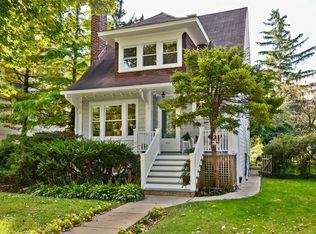 1611 Lake Ave, Wilmette, IL