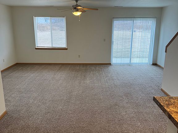4th image of 883 Stonecrop Dr