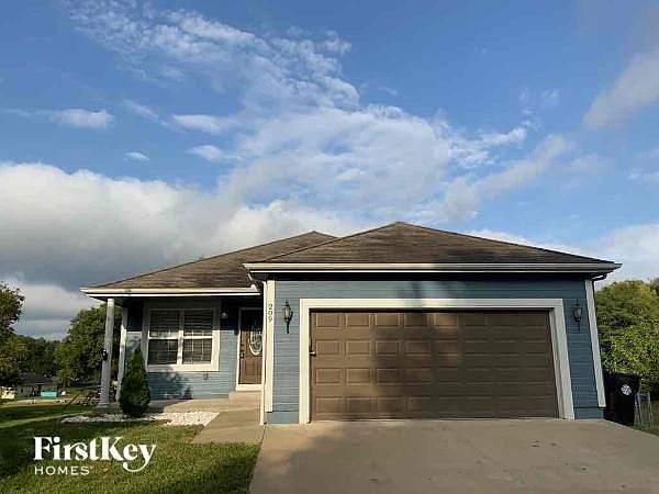 209 S Walker Estates Rd, Pleasant Hill, MO 64080 | Zillow