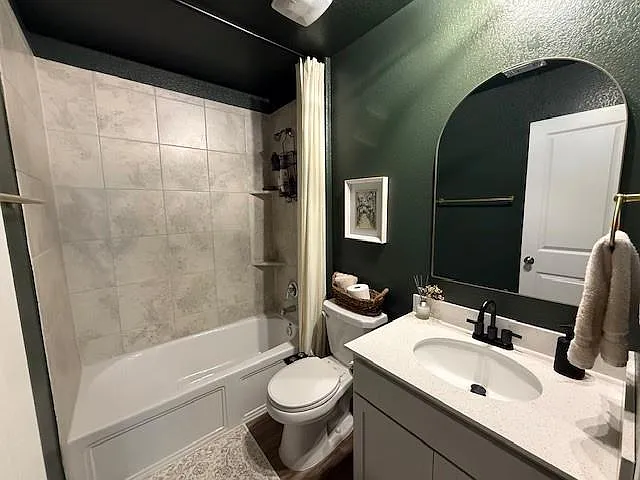 204 Longbridge Dr — Photo 18
