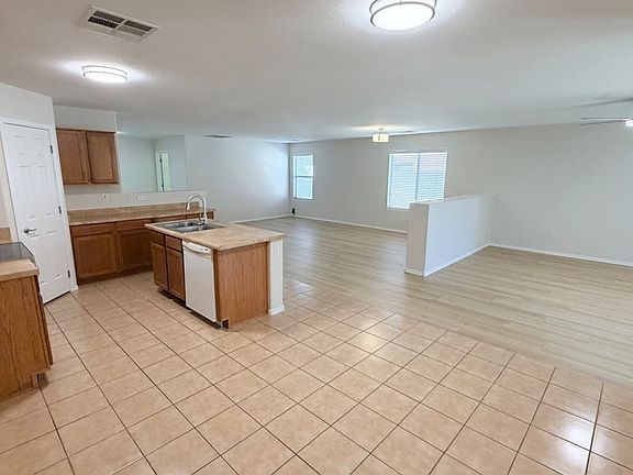 5th image of 45677 W Ranch Rd