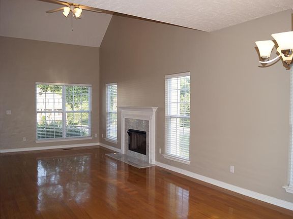 from dining toward front of house