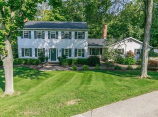 3187 Rustic Valley Dr, Medina, OH 44256