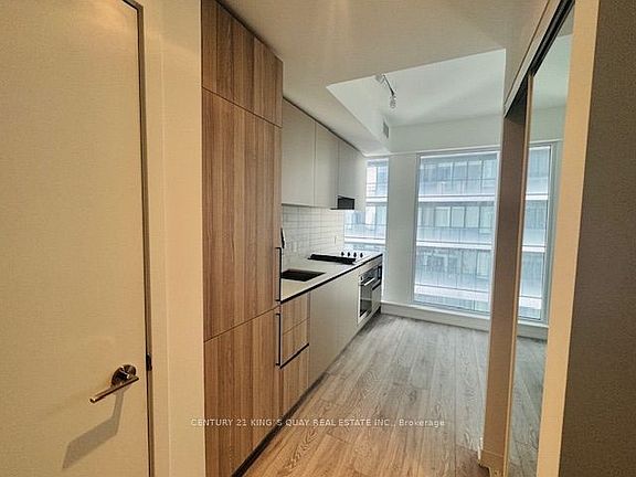 2nd image of 55 Mercer St #3206