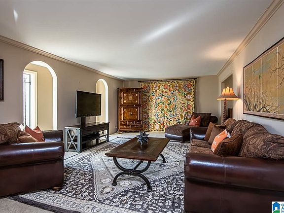 3rd image of 2661 Paden Pl