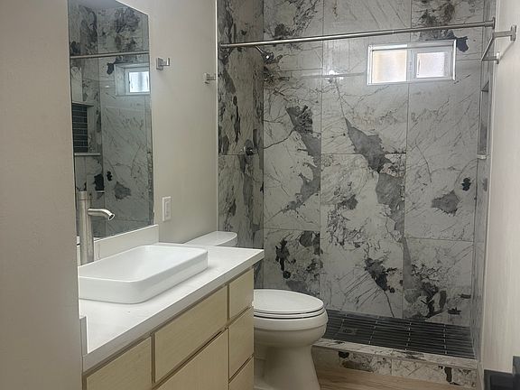 2nd image of 3501 W Lupine Ave