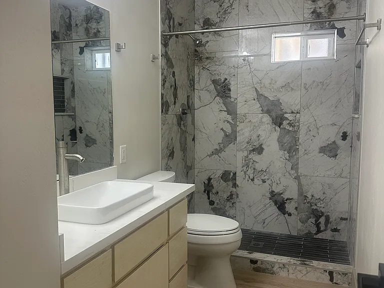 3501 W Lupine Ave — Photo 3