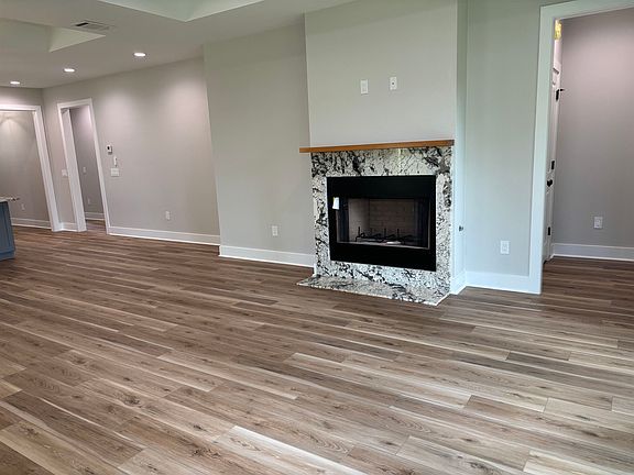 2nd image of 2407 Avenue G
