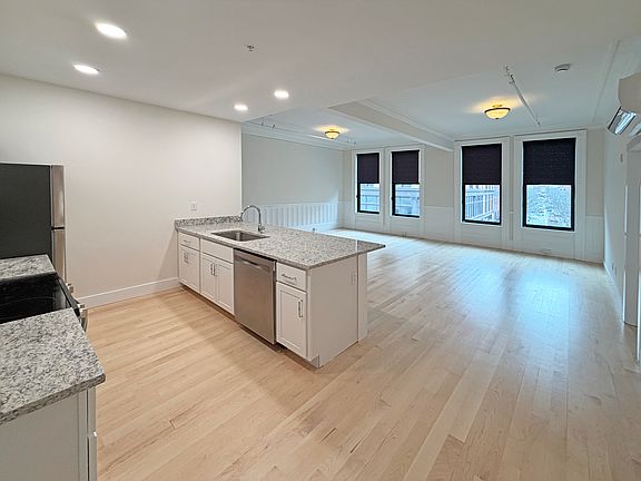 2nd image of 105 Paige St #303