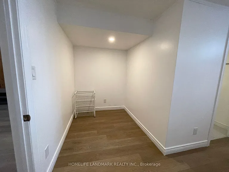3523 Orion Cres #BASEMENT — Photo 16