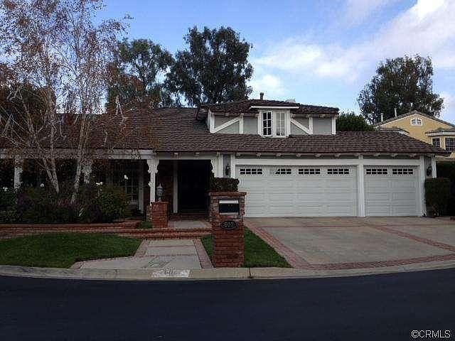 2nd image of 607 N Brambles Way