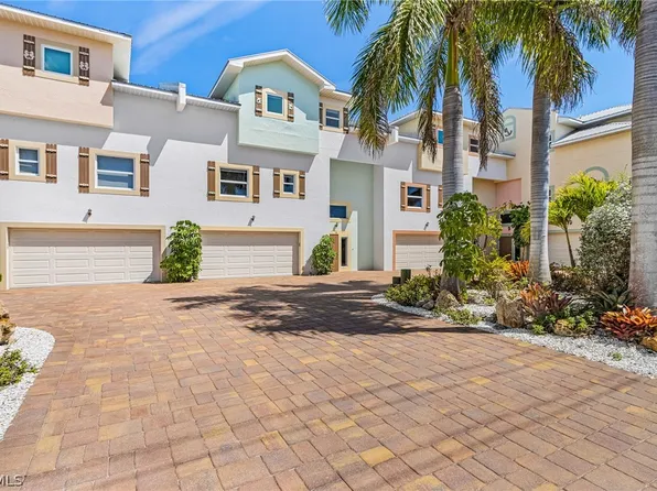 3100 Stringfellow Rd #4, Saint James City, FL 33956