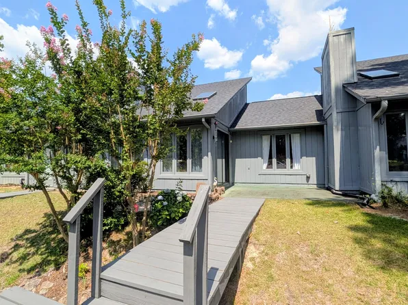 179 Cranes Cove, Vass, NC 28394